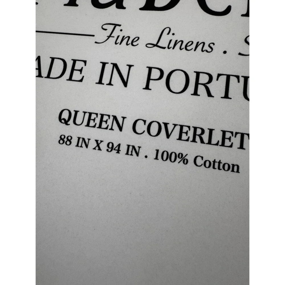 Piu Belle Luxury Portugal White‎ Matelasse Coverlet Textured Chevron Queen